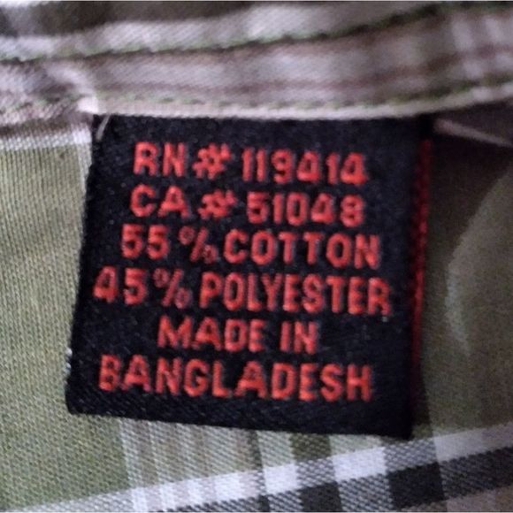 Wolverine Short Sleeve Button Down Shirt. Large - Picture 3 of 7